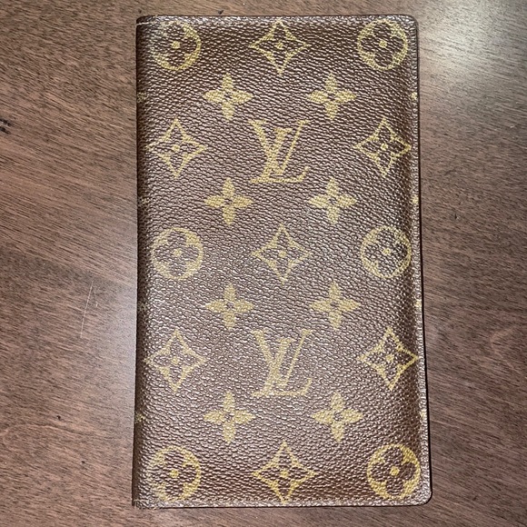 Louis Vuitton monogram bi-fold wallet